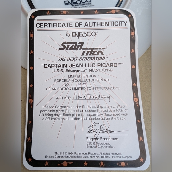 Star Trek: The Next Generation - Captain Jean-Luc Picard Commemorative Plate - Picture 6 of 10